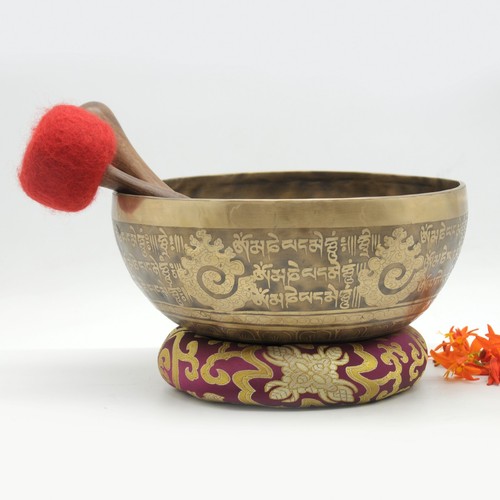 Buddha foot carved singing bowl-9 inches Diameter singing bowl-Himalayan yogi - Picture 2 of 6