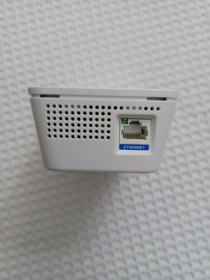 WiFi Range Extender Linksys RE7000 V2 Max Stream AC1900 Gigabit Booster - Image 3 of 3