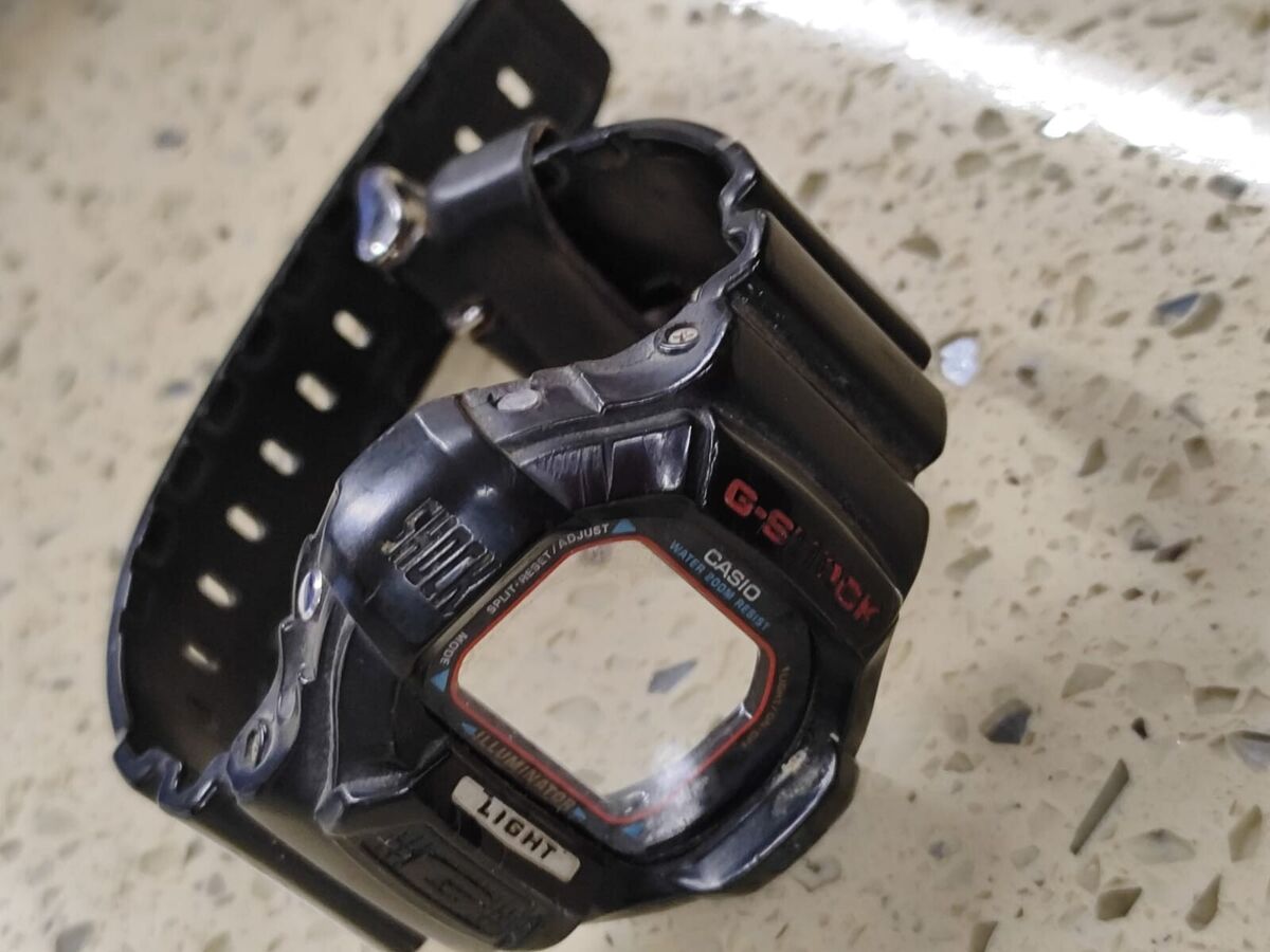 Vintage Casio DW- 8040 G-Schock Mod 1431Parts CASE & Strap Vintage Casio DW- 8040 G-Schock Mod 1431Parts CASE & Strap