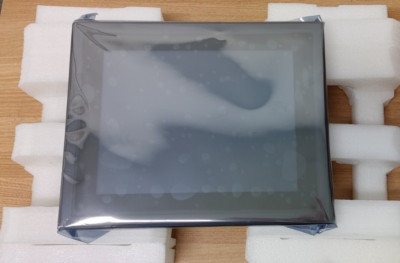 ADLINK STC-1005 , 10.4inch touch panel PC, E3845 CPU / Shipping by eBay GSP