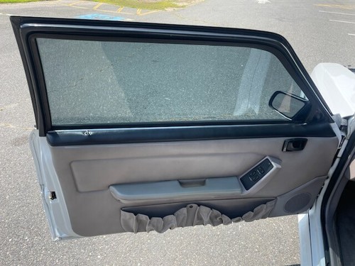 1991 Ford Mustang - Picture 9 of 40