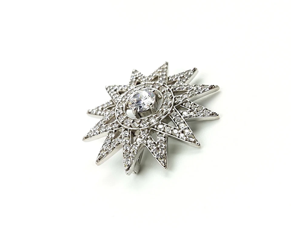 Hermoso broche de boda de circonita cúbica genuina con diseño de flor de estrella para mujer Foto 2 de 4