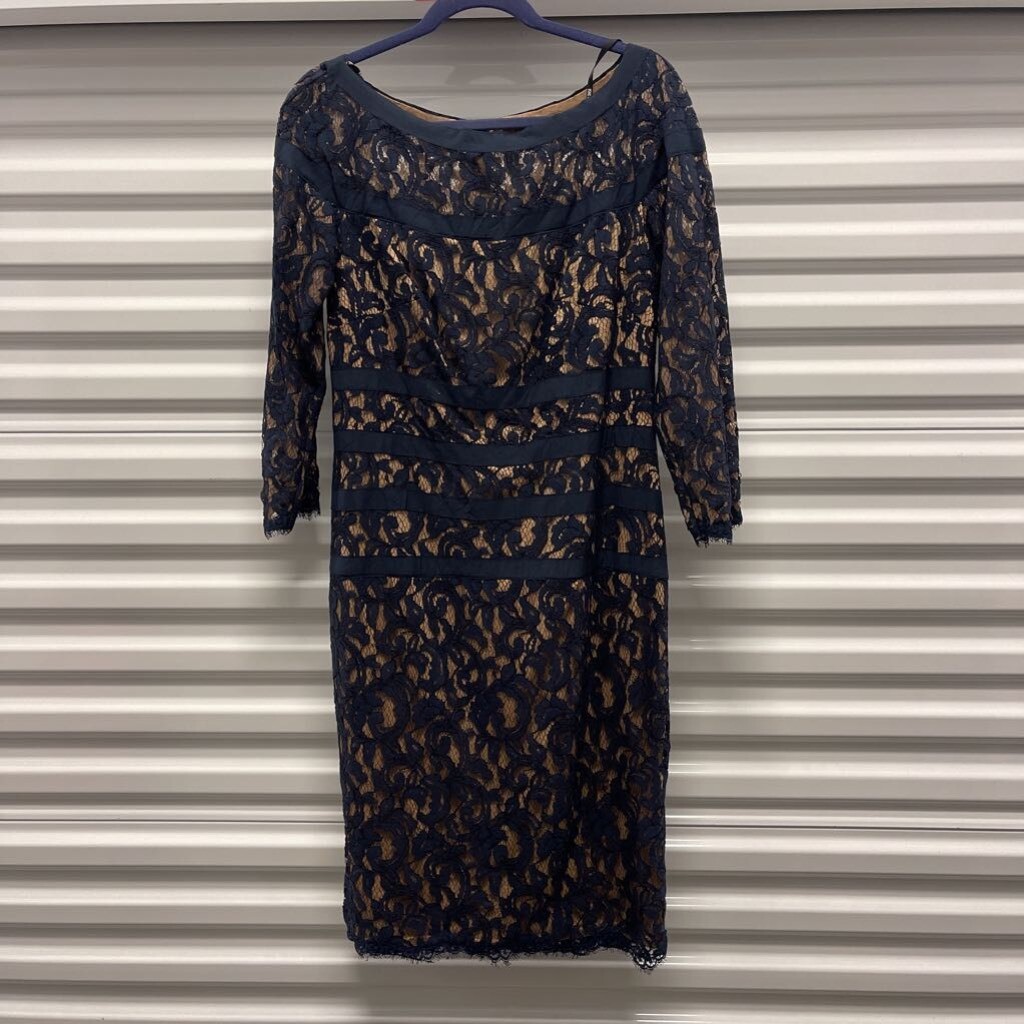 tadashi shoji navy lace dress V-Neck Tea-Length Lace Cocktail Dress Flutter Sleeves Tadashi Shoji AWI20506MD