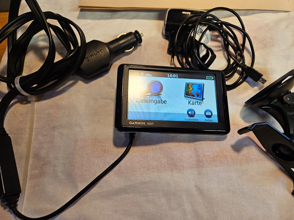 Navi Garmin nüvi 1390 - Bild 2 von 2