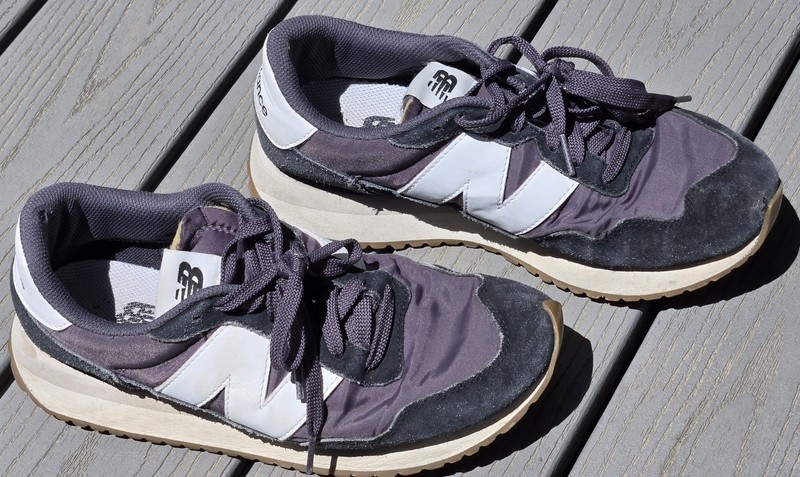 New Balance 237 The Intelligent Choice Women's Size 10 Shoe Sneaker