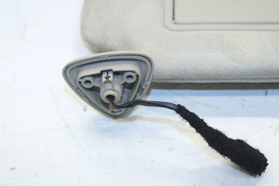 Parasol delantero derecho Jaguar XF Portfolio 5,0 L 10-15 con espejo retrovisor iluminado Foto 2 de 4