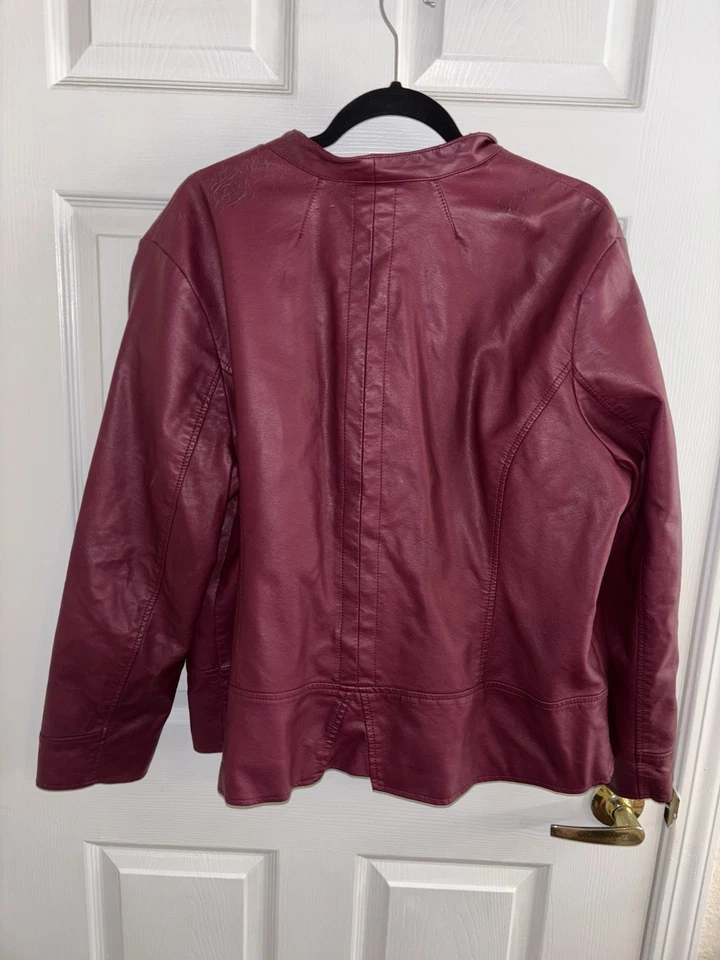 Jaqueta de couro sintético feminina Alfani XXL Borgonha/Marrom - Imagem 2 de 4