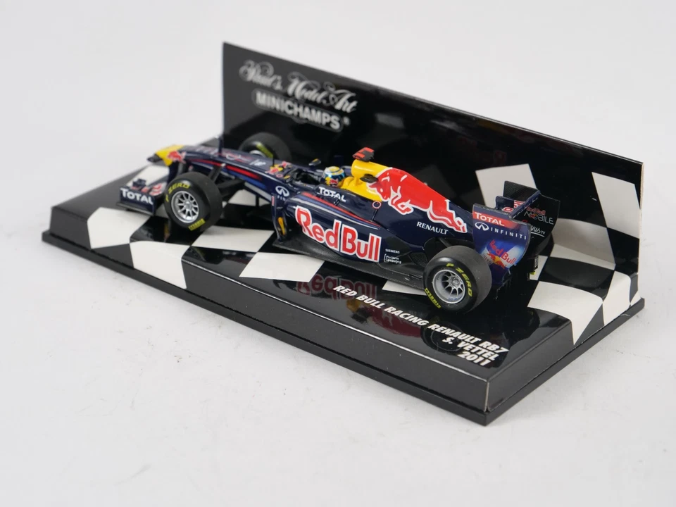Minichamps 1/43 Red Bull Racing Renault RB7 2011 Vettel - Bild 3 von 4