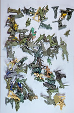 Mixed Army Men Lot   74 Pieces Mixed Eras Plastic Toy Soldiers Good Lot 3 
