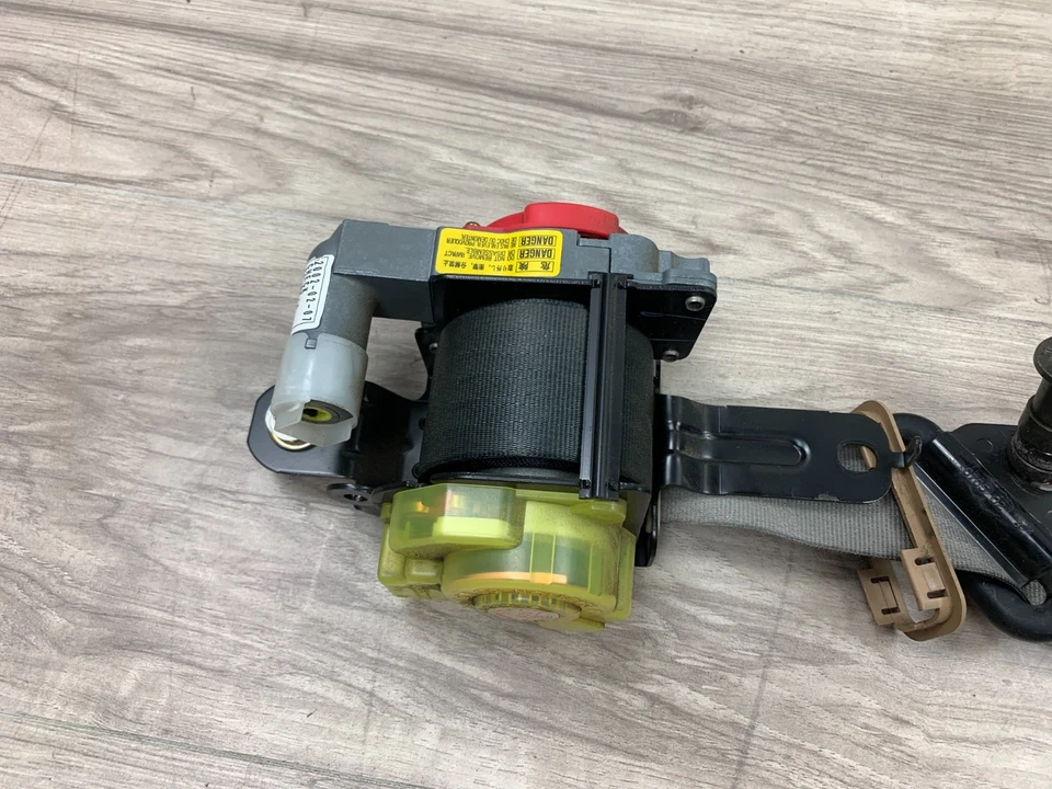 Carrete de cinturón de seguridad derecho pasajero Mazda Miata 2001-2005 fabricante original negro NB2 *LEER* Foto 3 de 4