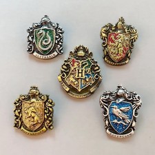 Image of Harry Potter Pin Badges, Hogwarts Gryffindor Slytherin Ravenclaw Hufflepuff UK