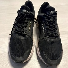 McKenzie Alt Runner Trainers Mens UK 10 Black White Mesh Sportswear Shoes 751612