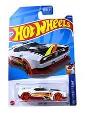 Hot Wheels - 2022 HW Speed Team 2/5 Fast Fish 47/250 (BBHCX67)