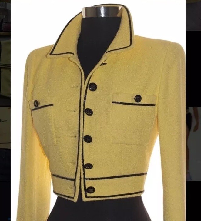 CHANEL 1995 Vintage crop yellow boucle cotton runway jacket CHANEL 1995 Vintage crop yellow boucle cotton runway jacket