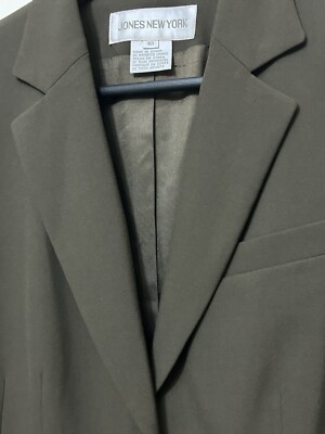 Jones New York Outerwear Jacket / Blazer   Dark Green  women s Size 10   Used
