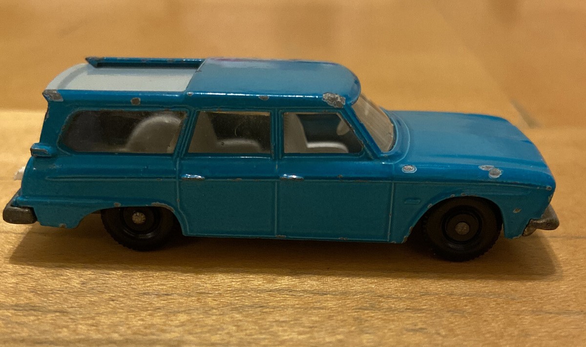 Vintage Lesney Matchbox Series No. 42 Studebaker Lark Wagonaire