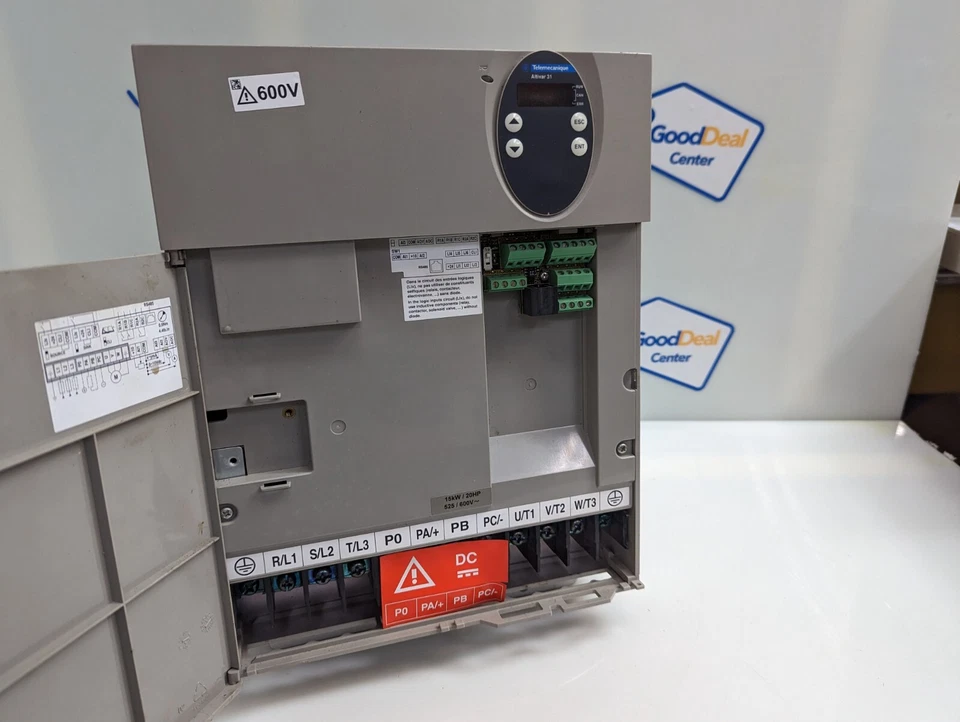 TELEMECANIQUE ATV31HD15S6X Adjustable Drive 15KW/20HP - Image 4 of 4