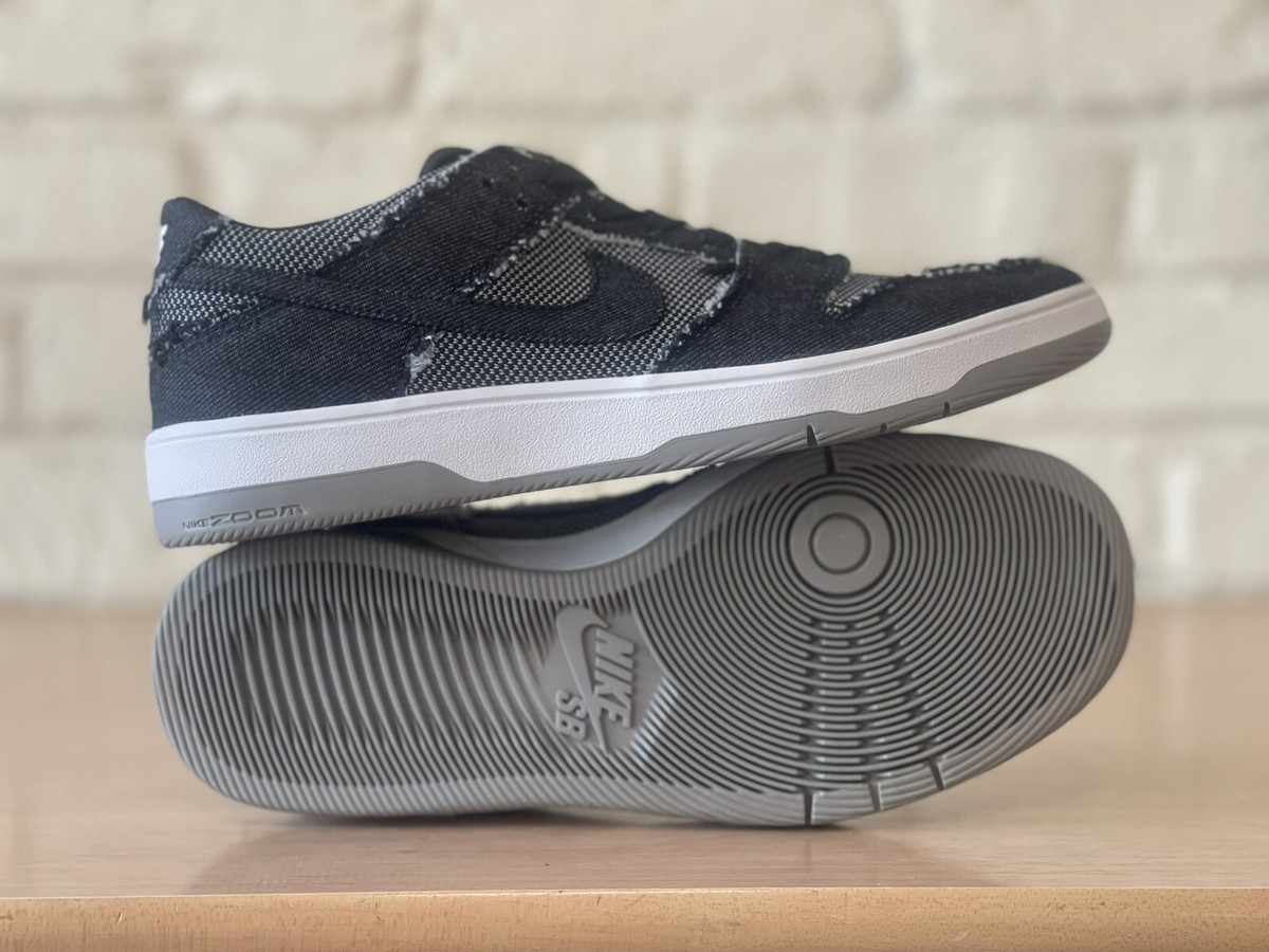 靴 Nike SB Dunk Low Medicom 1 Nike SB Dunk Low Medicom 1 Men's - 304292-142 - US