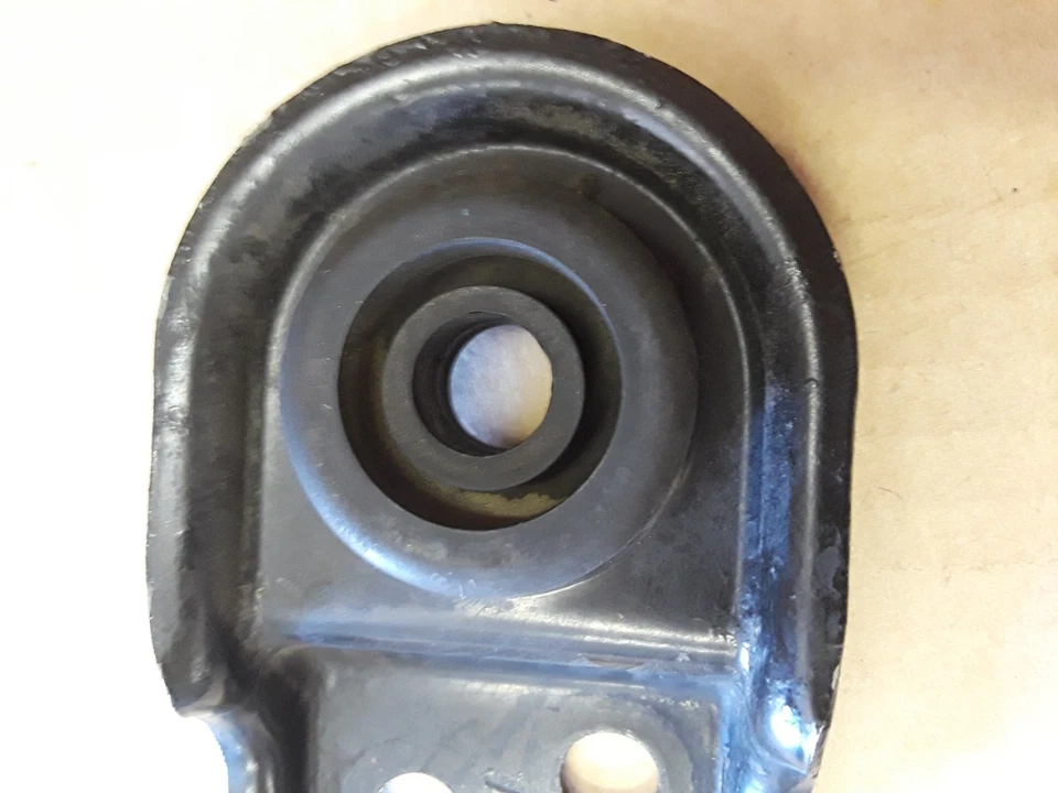 00-04 2002 VOLVO S40 SOPORTE MONTAJE RADIADOR SUPERIOR SOPORTES ORIGINALES G127 Foto 2 de 4