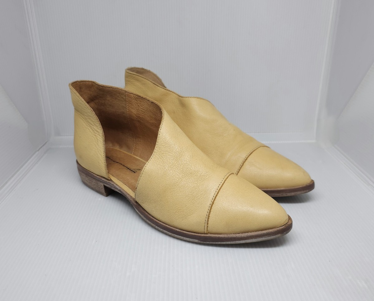 Free People Womens Royale Pointed Cut Out Slip On D'Orsay Flats size 36/6