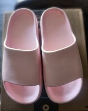 Mad Love Pink Slippers Size 7