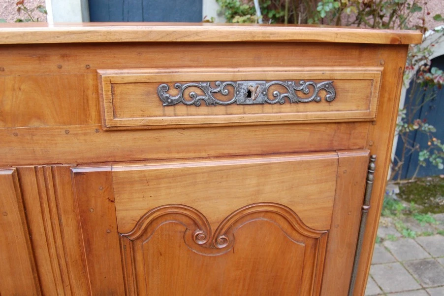 buffet louis XV en merisier du 19e siécle - Photo 3/4