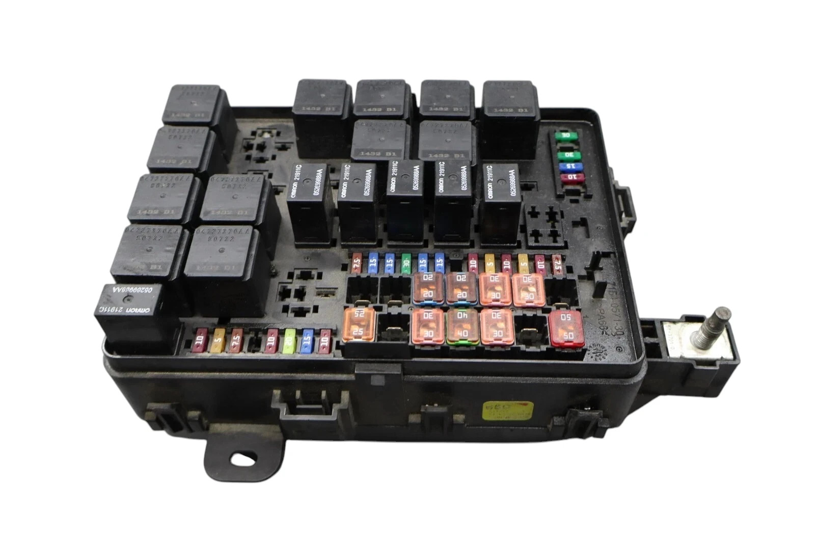 14-17 Maserati Quattroporte Engine Fuse Box Relay Module 7154763030 Oem
