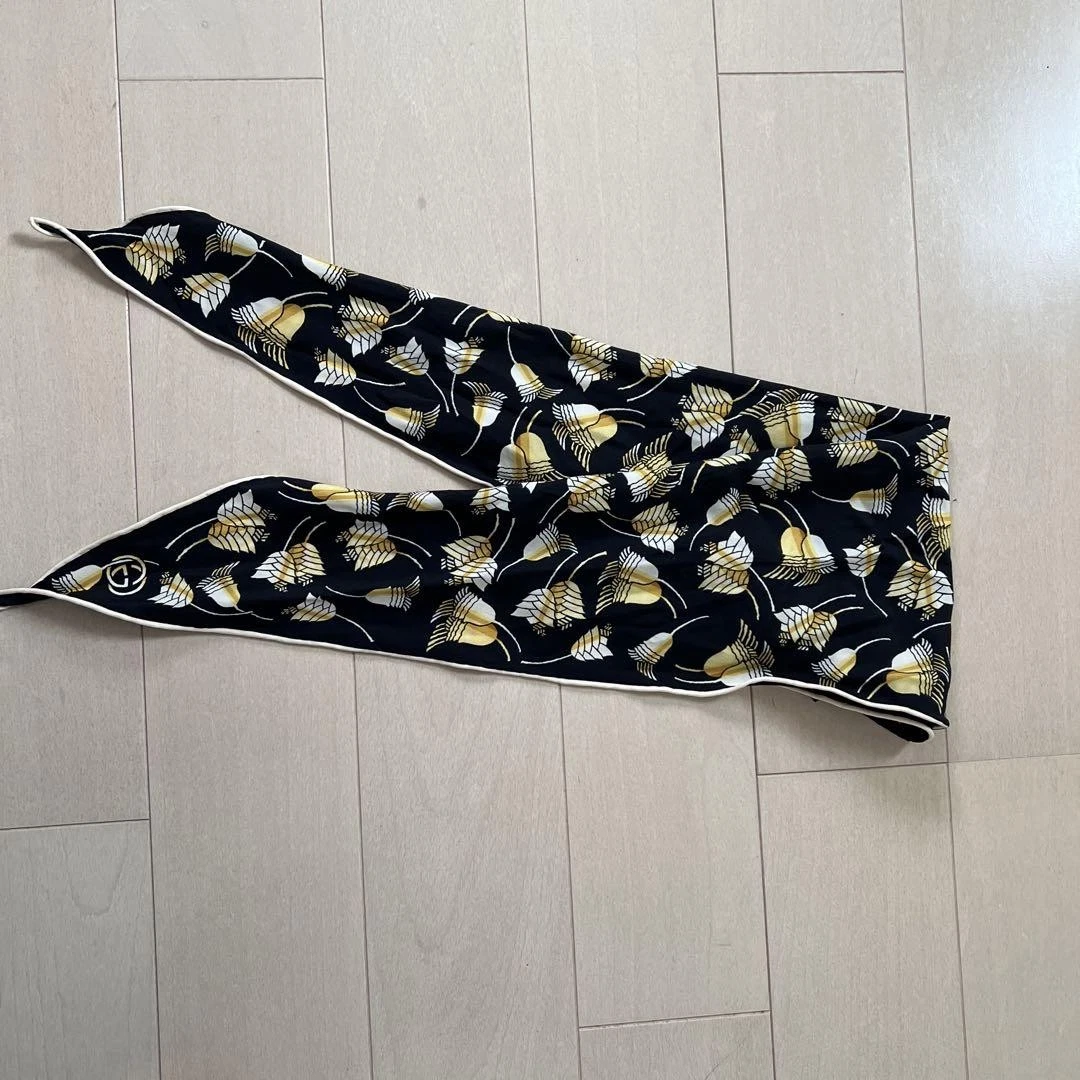 GUCCI écharpe bandana cravate cheveux noir longu cm accessoire mode unisexe