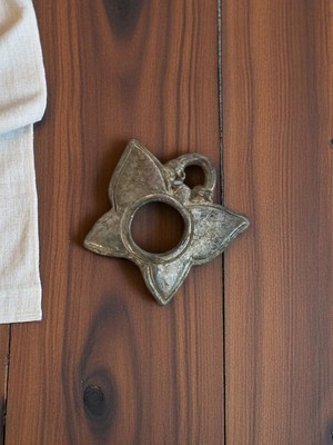 Pendentif Vintage En Métal Des Années 1950 - Bijou Deadstock - Occasion Avec Légères Traces D'usure