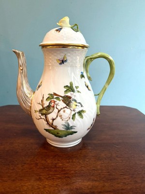 Herend Rothschild Bird (Motif 1 and Motif 11) Coffee Pot Yellow Rose Finial #161