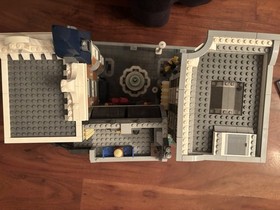 lego assembly square 10255, 95% Complete, See Photos For Condition
