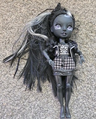 Shadow High Series 1 Shanelle Onyx Fashion Doll Grayscale