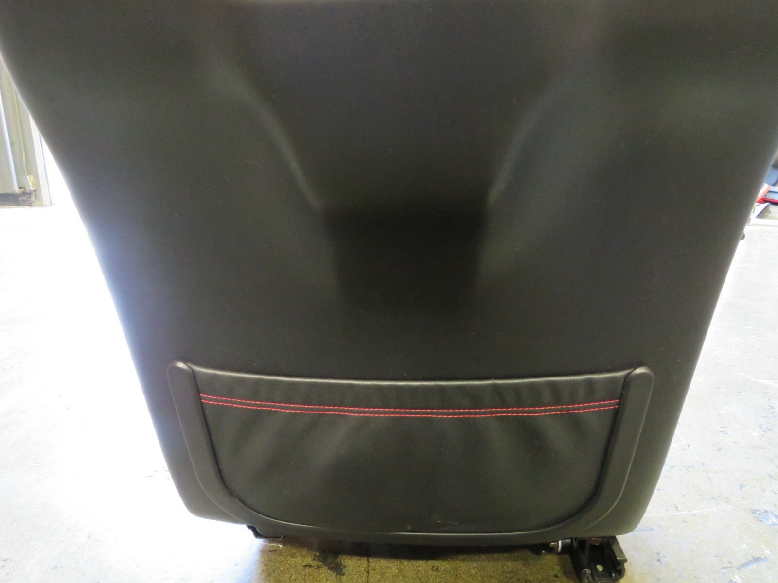 Ferrari 612 Scaglietti, RH, Front Seat, Full Power, Blk/Red, Used, P/N 678539