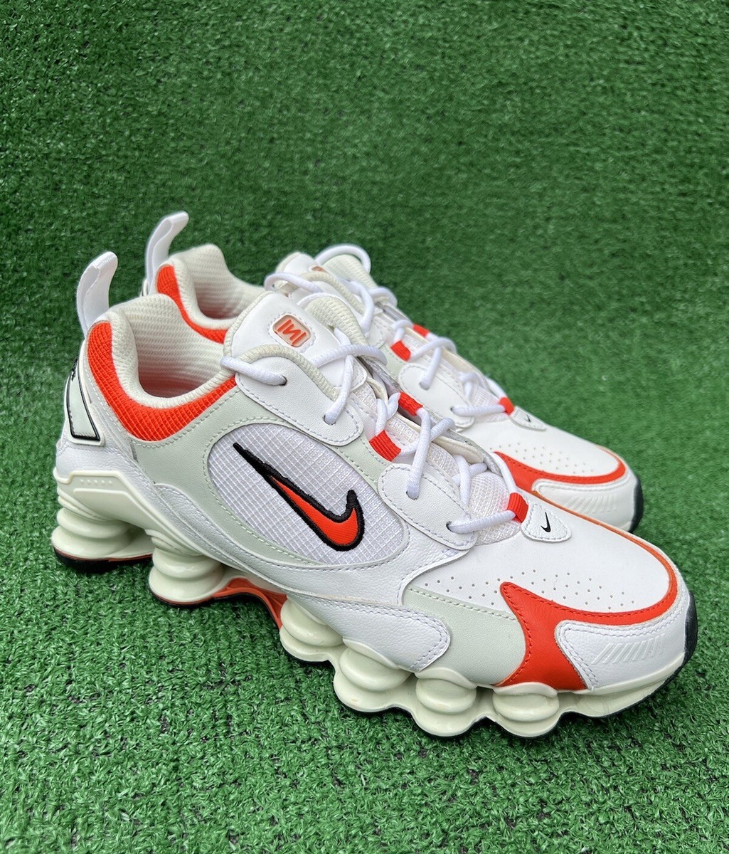 Nike Shox Nova White Red Women's Size 9 AT8046-101 Pre-owned Nike Shox Nova White Red Women's Size 9 AT8046-101 Pre-owned