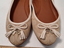 Women  s Coach Benni Ballet Signature Khaki/Tan Flats Size 6.5B Style  FG2708