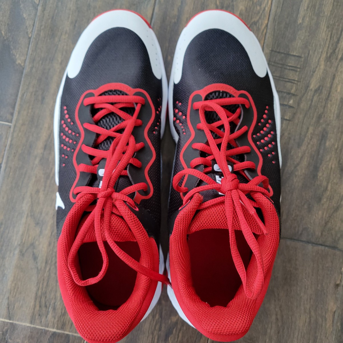 cheap basketball shoes size 10.5