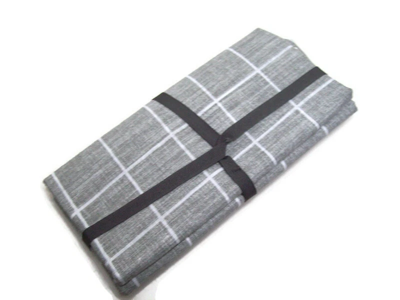 Fieldcrest Gray Classic Window Pane Print Cotton Dinner Napkin Set of 4 New - Image 4 of 4