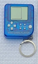 Mini Pocket Game Console Keychain 26 Built-in Games Toy Retro Fun Nostalgic Gift