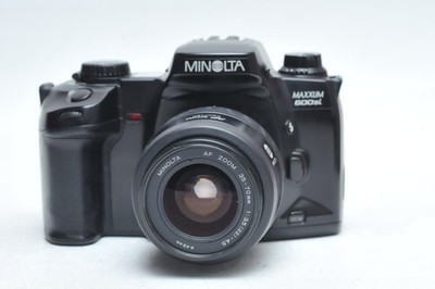 Minolta Maxxum 600Si Film Camera with 35-70mm Lens Kit