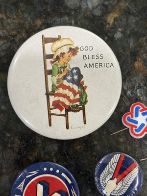 Vtg Lot of 9 Pinback Button AMERICAN Flag Patriotic, Bicentennial God Bless Amer