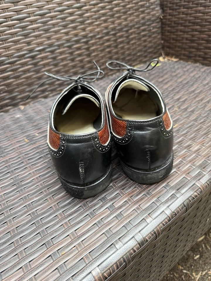 Vintage Footjoy Classic Men’s Wingtip Golf Shoe Size 10.5 Brown and Black - Image 4 of 4