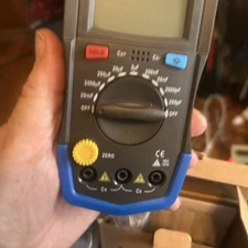 HoldPeak DM6013L 3 Â½ Digit 1999 Count Capacitance Meter 0.1pF to 20000uF Tester