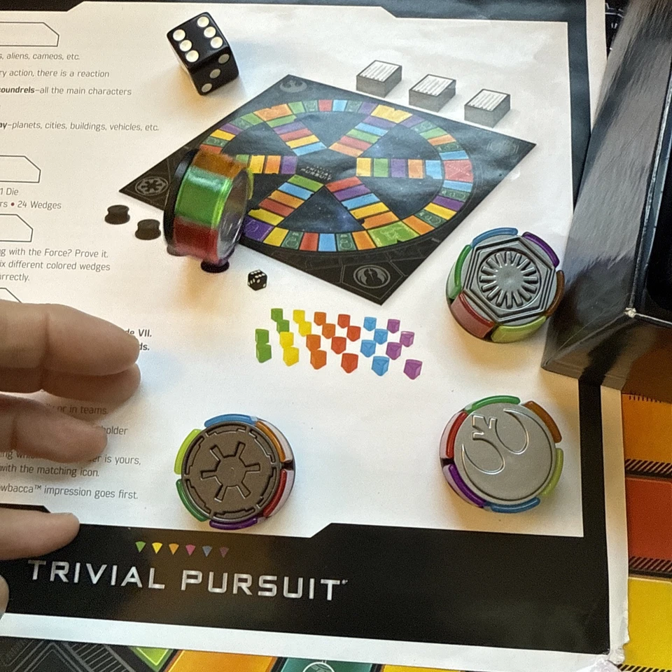 Trivial Pursuit Star Wars The Black Series COMPLETO Hasbro 2016 Trivia Disney Foto 3 de 4