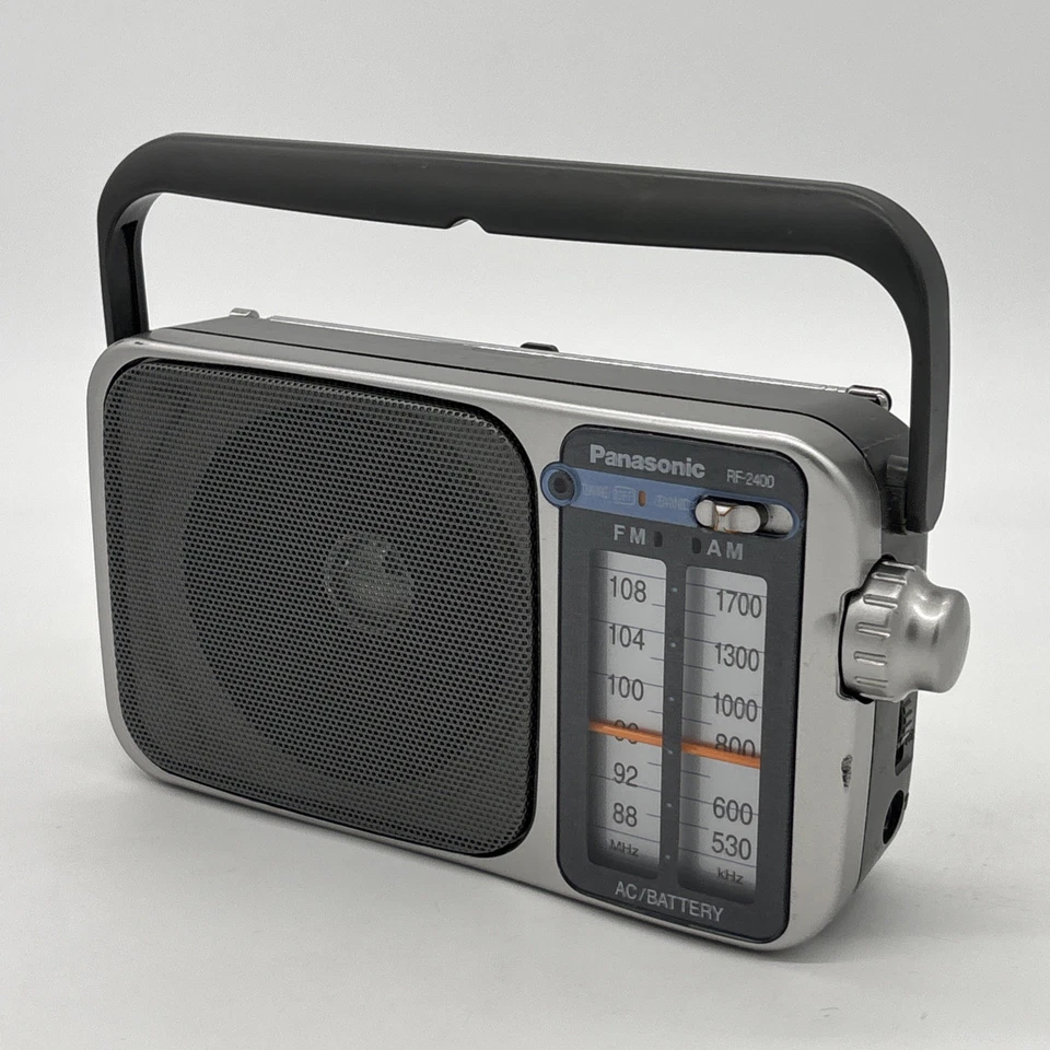 Vintage Panasonic FM-AM 2-Band Receiver RF-2400 Silver AC/Battery Tested - Image 2 of 4