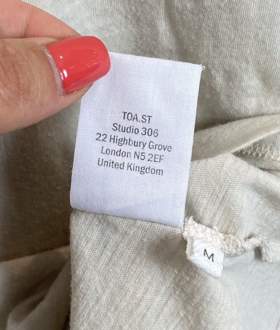 Toast 100% Organic Cotton Short Sleeve T-Shirt Women’s Size M Beige Top Tee