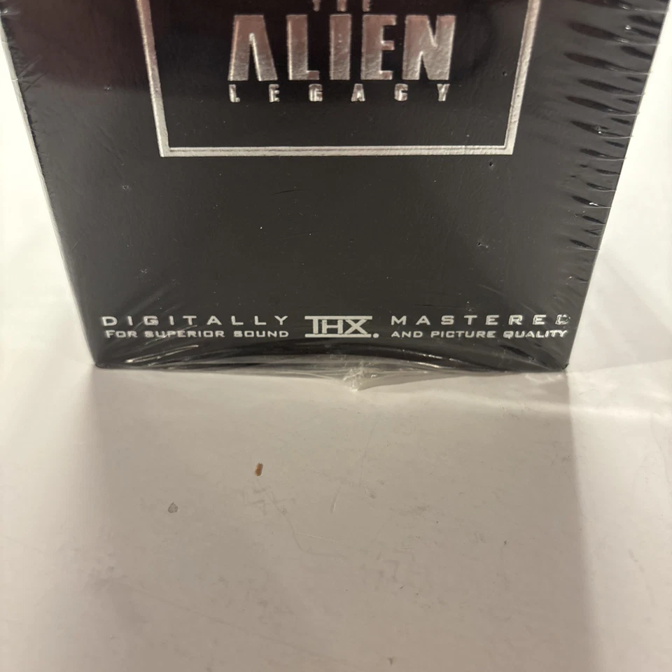 The Alien Legacy VHS 5-Tape Box Set 20th Anniversary Collection Sealed 1999 THX - Image 4 of 4