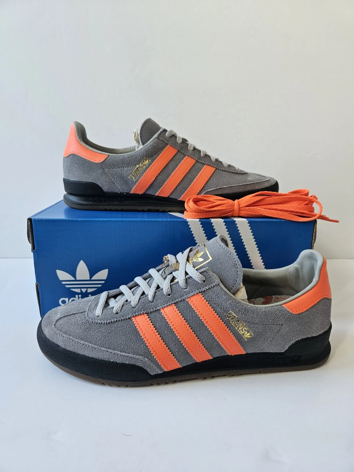 BNIB Men's adidas Originals Jeans Grey Heather Orange Black Trainers UK Size 8