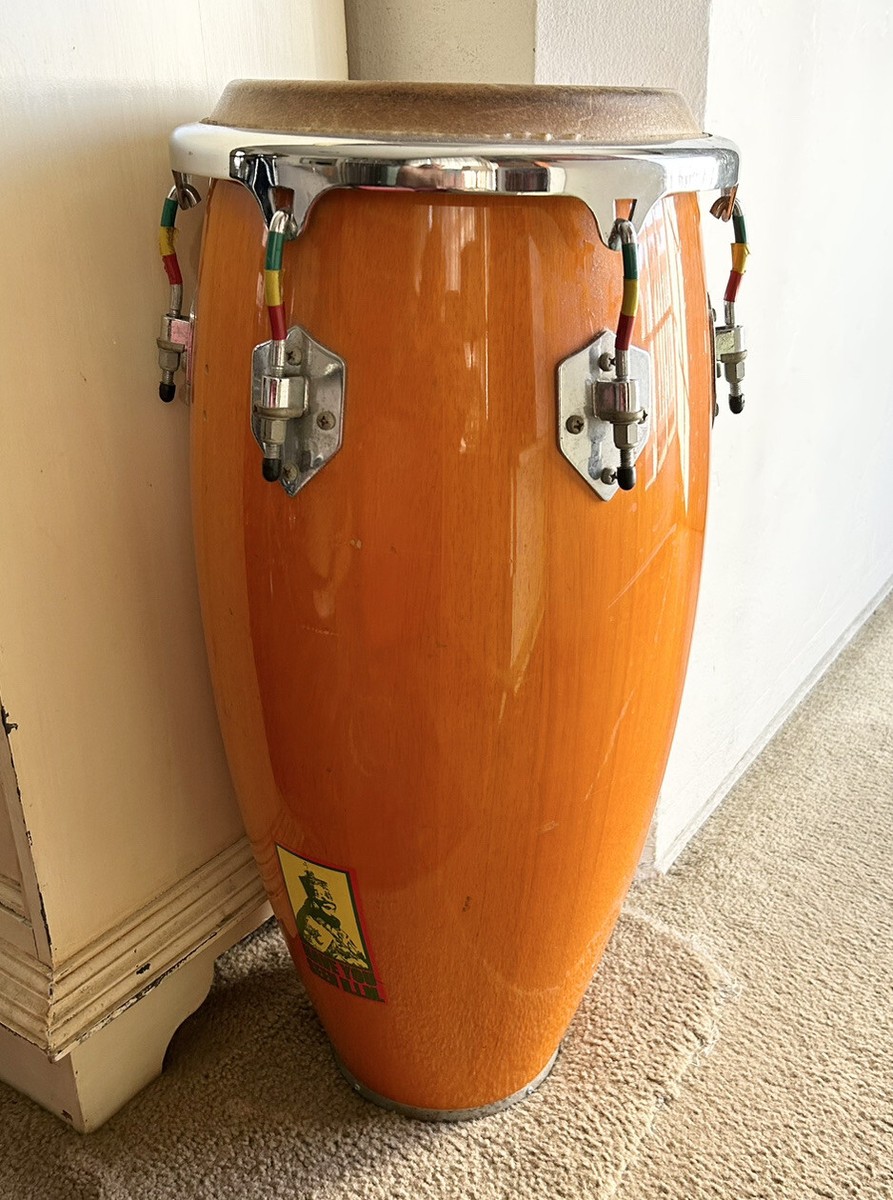 美品　TOCA  LATIN  INSTRUMENTS  KAMAN   コンガ 美品TOCA LATIN INSTRUMENTS KAMAN コンガ