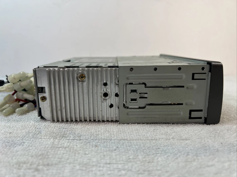 Receptor de CD para automóvil AIWA CDC-X145 Foto 3 de 4