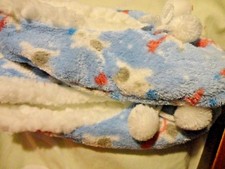 MERRY BRITE LADY SHERPA SLIPPERS SOAKS LIGHT BLUE INSIDE WHITE SIZE S/M 6-8